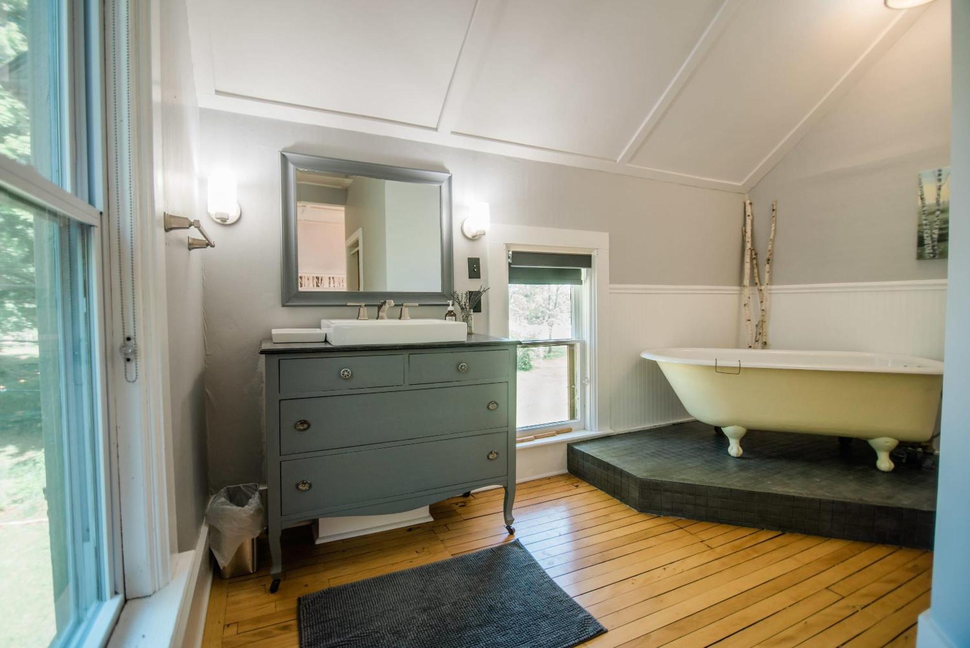 Mahaney Suite BW Boutique Hotel Central Lake Εξωτερικό φωτογραφία